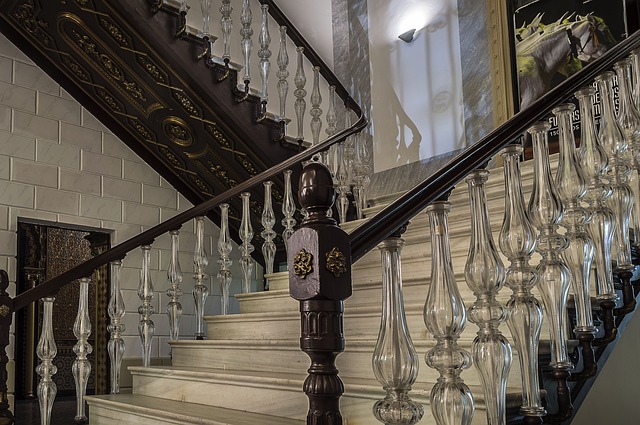 originální skleněné zábradlí.jpg